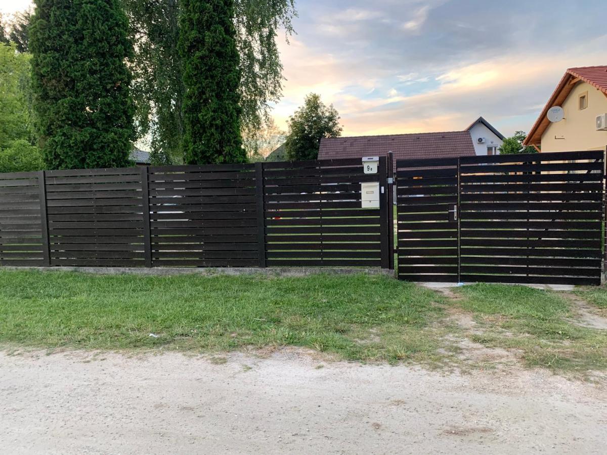 Balatonmariafuerdo Nyaralo Villa Bagian luar foto